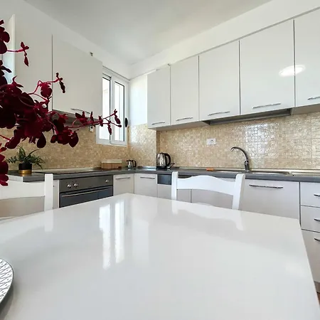 Apartment Enchanted 843 Durres