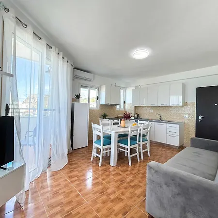 Enchanted 843 * Durres
