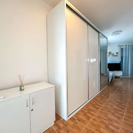 Apartment Enchanted 843 Durres